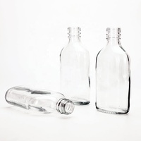 Bouteille en verre plate classique exquise et portable VISTA transparente de 125 ml/175 ml/200 ml/375 ml avec bouchon à vis pour la tequila