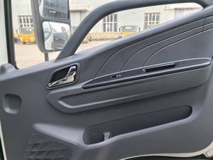 Camionnette utilitaire économique JMC 3 tonnes Euro 2 LHD RHD 4x2 avec moteur diesel pour livraison urbaine - Product Image 5