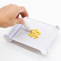Compteur de comprimés manuel en plastique Saferlife MEMOSAN BS1019J, distributeur de pilules pour pharmacie, plateau personnalisable couleur/logo pour la maison