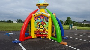 Jeux interactifs 4-en-1 pour jeunes sportifs, en bâche PVC géante, installation facile, taille personnalisable pour la location, les carnavals et les événements - Product Image 3
