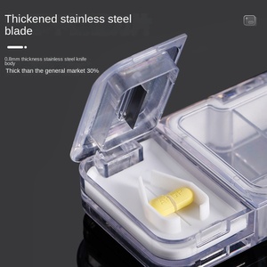 กล่องยาพกพาอเนกประสงค์ 3 ช่อง ขนาดใหญ่ ปิดผนึกได้ พร้อมที่บดยา - Product Image 6