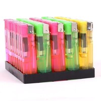 Briquet en plastique jetable transparent ordinaire en gros pour supermarché, fabricant de produits ménagers, briquet pas cher