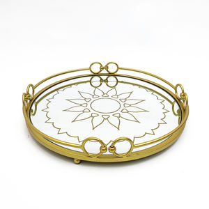 Articoli <span class=keywords><strong>da</strong></span> <span class=keywords><strong>toeletta</strong></span> per camere d'albergo di lusso rotondo in metallo specchio in vetro trucco <span class=keywords><strong>vassoio</strong></span> espositore per gioielli-<span class=keywords><strong>vassoio</strong></span> <span class=keywords><strong>da</strong></span> portata decorativo rotondo - Product Image 2
