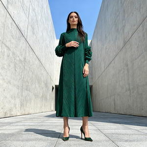 Robe Abaya plissée en polyester imprimé de qualité supérieure pour femmes musulmanes avec design personnalisé et services de vente en gros - Product Image 2