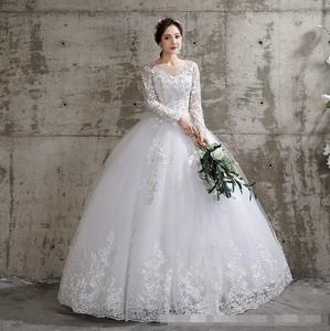Abito da Sposa Personalizzato Stile Plus Size con Fiori, Abiti da Sposa da Sogno a Maniche Lunghe con Allacciatura, Abiti da Ballo - Product Image 1