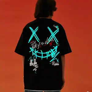 Toptan yüksek kaliteli Costom Logo Led puf baskı TShirt boş grafik Glowin koyu t-shirt erkekler için