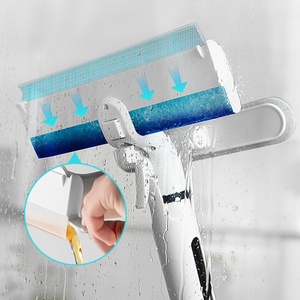 Nettoyeur de vitres 4-en-1 de nouvelle conception avec collecteur d'eau sale, manche long en silicone et pulvérisateur breveté - Product Image 4