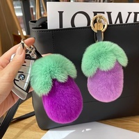 Porte-clés de voiture en fourrure de lapin, motif aubergine de dessin animé, mignon et doux, populaire sur internet, breloque de sac en peluche, cadeau d'anniversaire, fait main