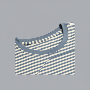 Camiseta a rayas con cuello redondo Camiseta a rayas para hombre Camiseta con cuello redondo y bolsillo de parche - Product Image 1