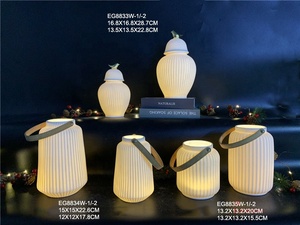 เชิงเทียนเซรามิกเคลือบสีขาวทำมือ EG Porcelain โคมไฟ แจกัน ของตกแต่งบ้านสำหรับคริสต์มาส - Product Image 3