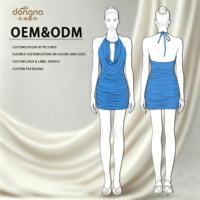 Robe mini moulante personnalisée à col licou et fronces, dos nu avec découpe, pour soirée, club ou tenue de soirée pour femme