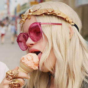 แว่นกันแดดทรงสี่เหลี่ยมแบบเต็มกรอบ สีพาสเทล ป้องกันรังสียูวี 400 สำหรับทุกเพศ สไตล์ฮิปฮอป แรงบันดาลใจจากมหาสมุทร ให้ความสบายและปกป้องดวงตา แฟชั่น - Product Image 1