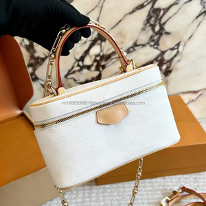 Bolsos de Maquillaje Pequeños de Lujo con Cierre y Asa Suave de PU para Mujer, Tendencia 2026, Venta al Por Mayor - Product Image 4