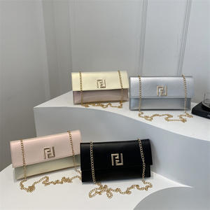 Bolso cuadrado pequeño con cierre de estilo francés para mujer, cadena de lujo para uso diario de hombro con bandolera, fiesta de salida - Product Image 4