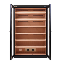 Zigarren-Vitrine aus Spanischer Zeder, Humidor-Schrank, Holzgehäuse mit LED-Beleuchtung, Lackierte Oberfläche, Maßgefertigte Abmessungen, Luxuriöse Ladeneinrichtung