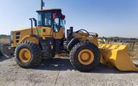 Chargeuse sur pneus L956F 5 tonnes neuve, en promotion au Ghana