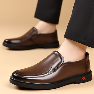 Black Leather Slip-On Loafers <b>For</b> <b>Men</b> Low <b>Heel</b> Comfortable Business Casual Shoes Standard Thickness Rubber Outsole - Product Image 3
