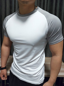 T-shirt de sport léger en soie glacée pour homme, col rond, compression, coupe ajustée, manches courtes, séchage rapide, extensible, couche de base d'entraînement - Product Image 6