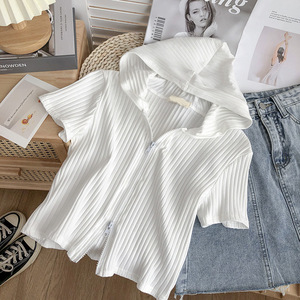 T-shirt 2024 con cappuccio a maniche corte da <span class=keywords><strong>donna</strong></span> nuova estate Slim Fit All-match Top corto a <span class=keywords><strong>mezza</strong></span> <span class=keywords><strong>manica</strong></span> Chic dimagrante - Product Image 2