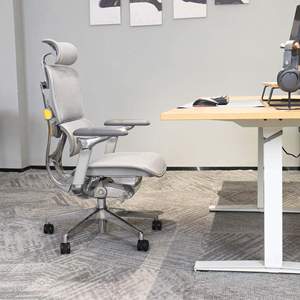 Nueva Silla de Oficina Ergonómica de Malla para Computadora, Silla de Escritorio Ejecutiva Premium de Aluminio Giratoria y Reclinable al por Mayor - Product Image 3