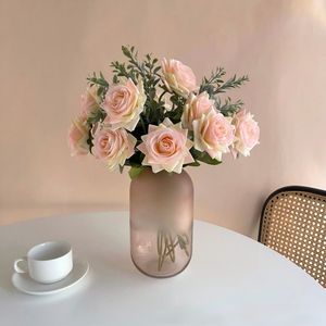 Rosa Artificial Realista de Alta Calidad con Tacto Real, Flores de Rosa Hidratantes para Mesa - Product Image 6