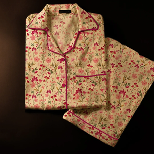 Ensemble de Pyjama de Nuit Personnalisé pour Femmes, 2 Pièces, en Coton Imprimé Floral - Product Image 1