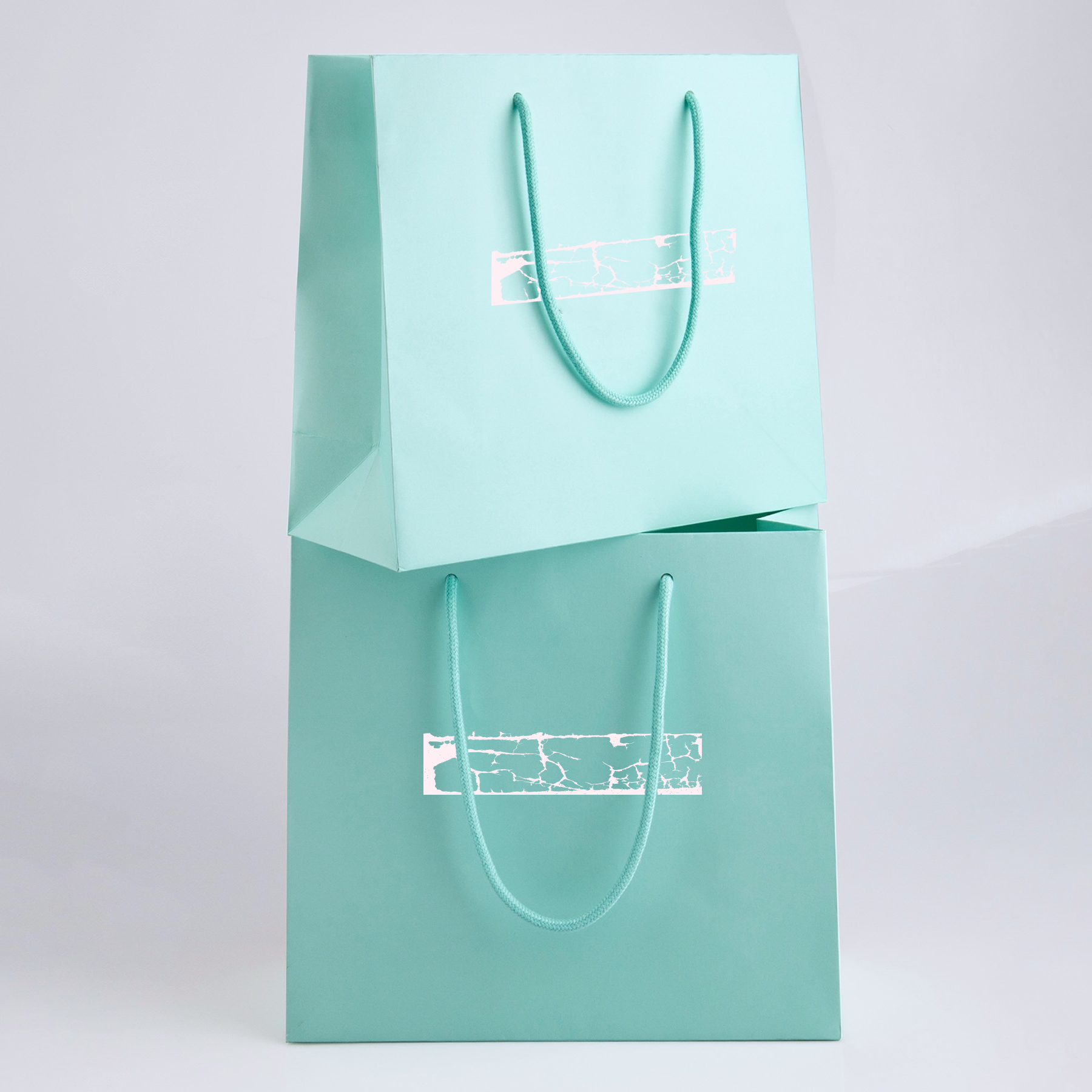 Paper Bags Low Price Moq Custom logo Cosmetics Clothing Packaging Gift Paper Bag Design Ideas with Handles
