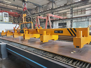 सुपर मजबूत शक्तिशाली 9 टन स्टील शीट हैंडलिंग लिफ्ट के लिए औद्योगिक विद्युत मोटी स्टील शीट हैंडलिंग - Product Image 3