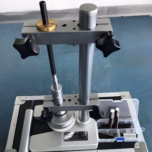 Calibrador de Extensómetro GWB-2000, Equipo de Calibración de Sensores de Desplazamiento para Uso en Laboratorio - Product Image 2