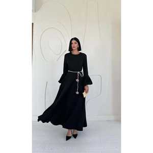 Elegante Vestido Largo de Crepé Negro con Mangas Abullonadas y Cinturón, Corte A, Cuello Redondo, Vestido Formal de Boda para Mujer - Product Image 3