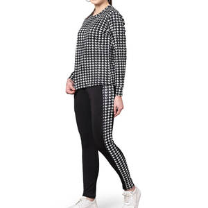 Ensemble de survêtement XXL pour femme de créateur de mode Short d'entraînement confortable avec logo personnalisé pour les femmes actives - Product Image 2