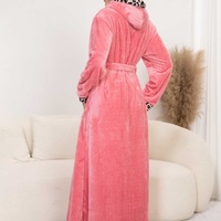 Peignoir thermique d'hiver en flanelle de polyester à imprimé léopard, chaud, à manches longues et à capuche, pour femme, décontracté, ODM, pour le Moyen-Orient et l'exportation transfrontalière
