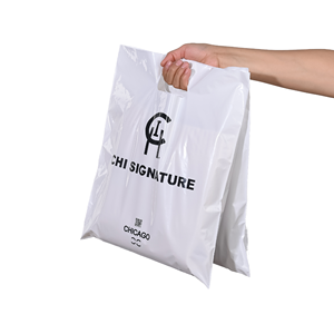 Borsa Pieghevole in Plastica Mylar con Logo Personalizzato per Negozi al Dettaglio e Feste, Busta Trasparente con Maniglia Fustellata per Boutique, Supermercati - Borsa Tipo T-Shirt - Product Image 1