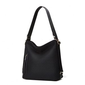 Sac fourre-tout grande capacité en PU couleur unie avec fermeture éclair et fermoir magnétique, style coréen, couleur contrastante, classique, passe-partout, deux anses - Product Image 1
