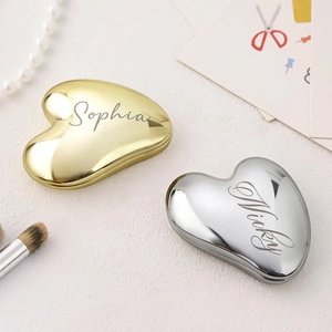Promozionale in lega di metallo cuore semplice trucco specchio argenteo con logo personalizzato inciso al Laser - Product Image 4