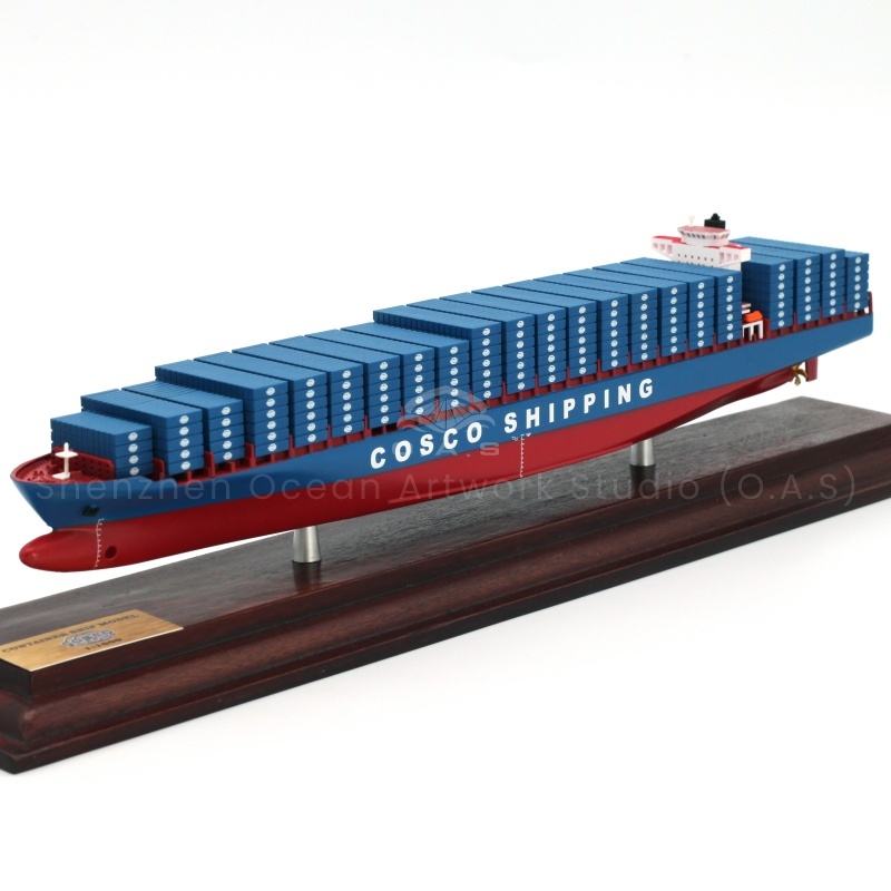 Modelo de buque portacontenedores COSCO SHIPPING de 35cm
