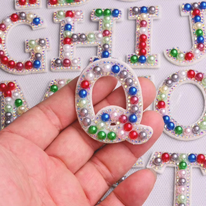 Nhiều Màu 26 Pcs Tiếng Anh Đầy Màu Sắc Thư Thêu Vá Cá Nhân Vải Trang Trí Tùy Chỉnh Sắt Trên Ngọc Trai Thêu Vá - Product Image 1