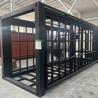 Maison conteneur pliable à double aile et toit plat de 20 pieds avec panneaux sandwich en acier et fenêtres et portes à rupture de pont thermique
