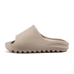 Chaussons Yezzy personnalisés, doux et moelleux, tongs légères, antidérapantes, amortissantes, en <span class=keywords><strong>EVA</strong></span>, pour l'extérieur, semelles épaisses, tendance de la mode - Product Image 2