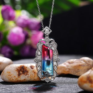 Collana con ciondolo in pietra colorata per donna, stile vintage, elegante, gioiello alla moda, idea regalo - Product Image 1