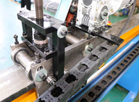 Machine de fermeture de joints pour conduits ronds de CVC, machine à conduits CVC, machine à conduits ronds, machine de fabrication de conduits