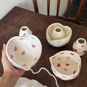 Nuevo Set de Tazón de Cerámica Coreano de Alta Calidad Pintado a Mano con Diseño Irregular de Flores y Corazones para Té Verde Matcha, con Batidor y Boquilla, Ideal para Regalo 2026 - Product Image 1