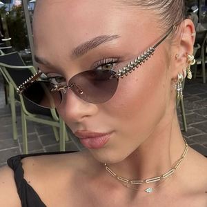 Gafas de Sol de Moda de Lujo 2025 con Logotipo Personalizado, Montura Metálica sin Aro, Protección UV400, Patillas Roscadas, Estilo Ojo de Gato para Mujer - Product Image 1