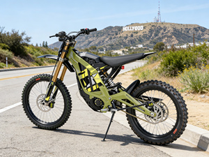 Moto tout-terrain électrique Surron Light Bee X 2026, batterie lithium 60V 40Ah, puissance <span class=keywords><strong>de</strong></span> pointe 8000W - Product Image 1