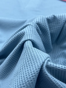 Tela Ligera de Jacquard de Secado Rápido con Rayas, 92% Nailon, 8% Elastano, Tejido de Punto con Elasticidad en 4 Direcciones para Camisetas, Polos y Pijamas de Hombre <span class=keywords><strong>UNIQLO</strong></span> - Product Image 2