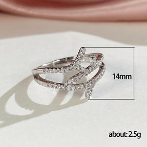 Anello F1651 con Design Vegetale, Anello di Fidanzamento da Donna con Zirconia Cubica e Micro Pavé - Product Image 5