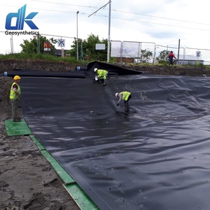 Mật độ cao polyethylene màng chống thấm <span class=keywords><strong>1.5mm</strong></span> <span class=keywords><strong>HDPE</strong></span> màng đất bãi rác lót 0.5mm <span class=keywords><strong>HDPE</strong></span> lót - Product Image 1