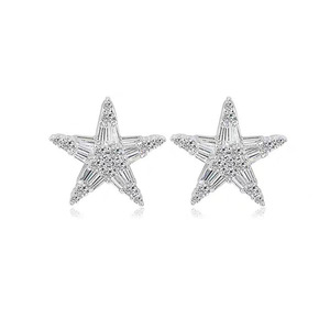 Orecchini a stella a cinque punte con cristalli pavé per donna, accessori dolci e minimalisti per l'uso quotidiano - Product Image 1