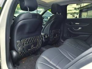 <span class=keywords><strong>Occasion</strong></span> <span class=keywords><strong>Mercedes</strong></span>-Benz <span class=keywords><strong>Classe</strong></span> C Lumière Turbo Automatique Cuir Sièges Direction Gauche Pneus R17 Galerie de Toit en Métal Entraînement FWD Caméra Arrière ACC - Product Image 6