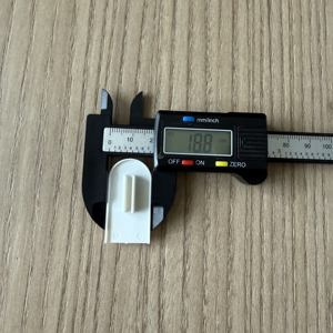 Accesorios de Combinación para Gabinetes de Plástico Tres en Uno, Fijaciones Modernas y Sencillas para Muebles, Tornillos para Armario, Herrajes para Dormitorio - Product Image 5